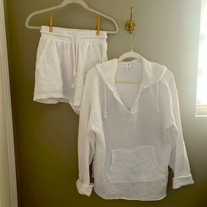 White gauze Hoodie and Shorts Set